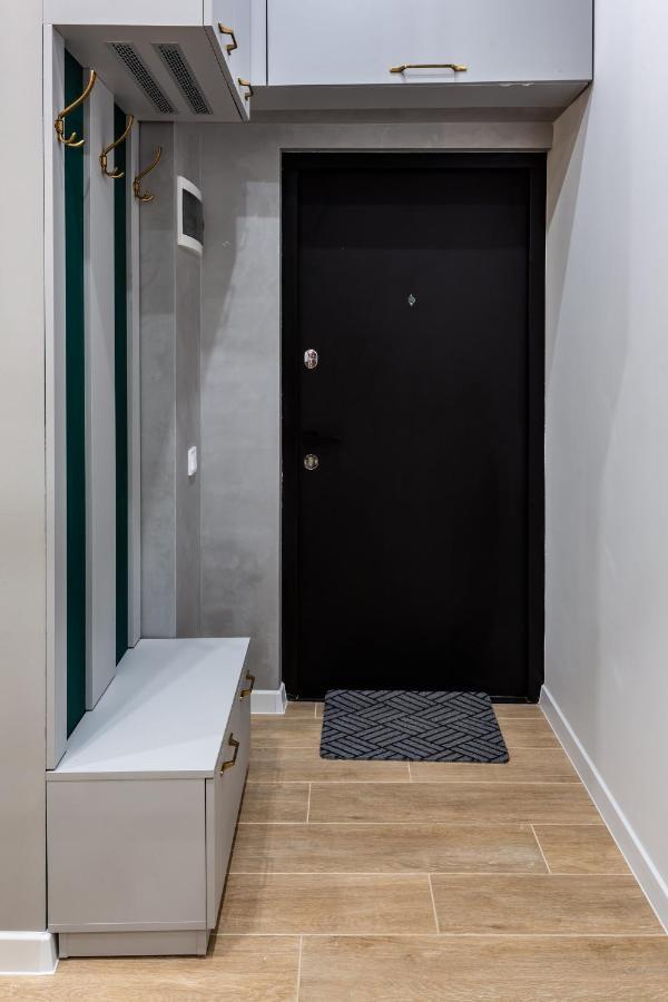 Emerald Lux Apartment. Liveinإلفيف المظهر الخارجي الصورة