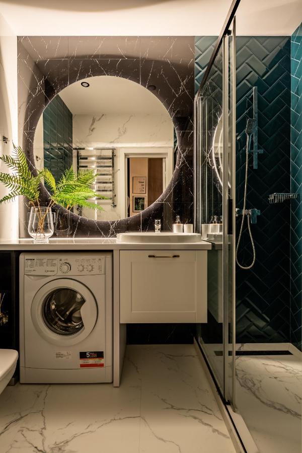 Emerald Lux Apartment. Liveinإلفيف المظهر الخارجي الصورة
